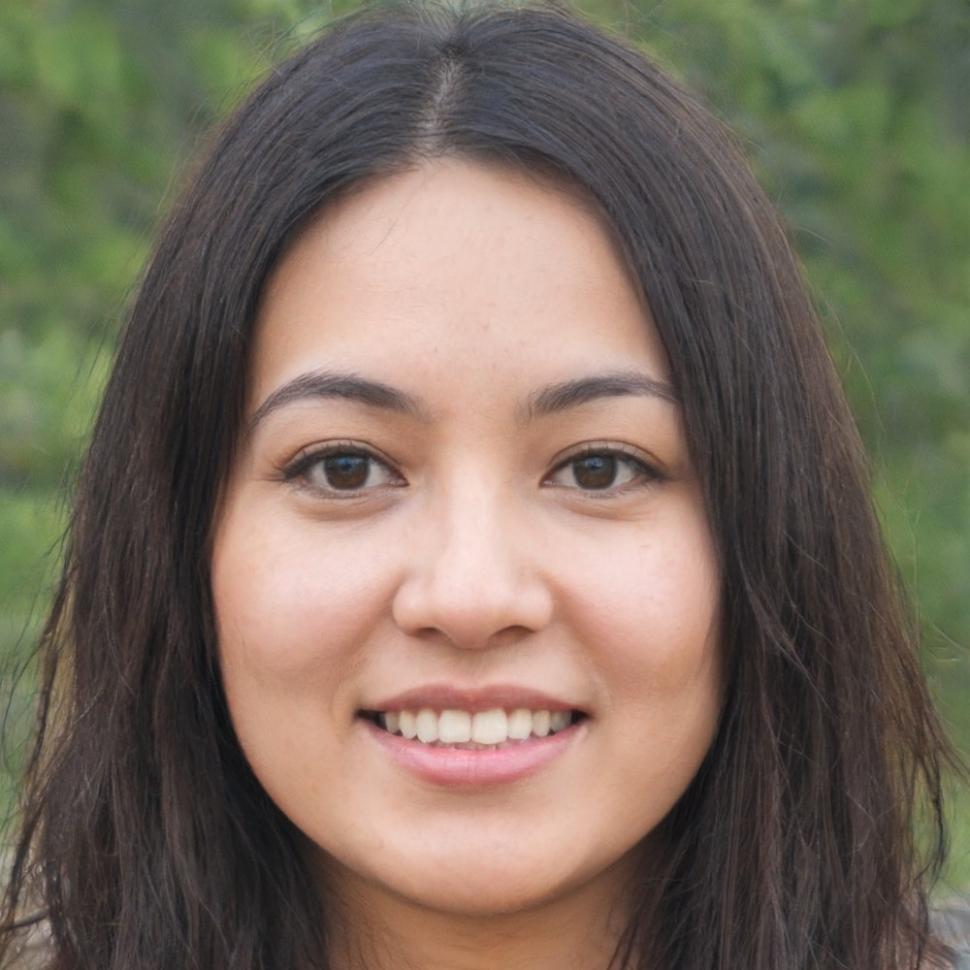 Professional headshot of Saskia Thornbury